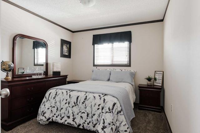 148 Card Cres, House detached with 3 bedrooms, 2 bathrooms and 2 parking in Wood Buffalo AB | Image 10