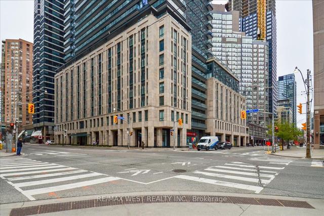 2615 - 955 Bay St, Condo with 1 bedrooms, 1 bathrooms and 0 parking in Toronto ON | Image 2