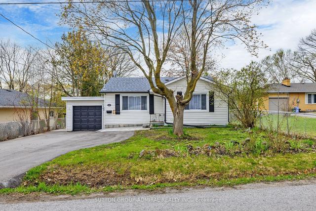11 Riveredge Dr, House detached with 3 bedrooms, 2 bathrooms and 5 parking in Georgina ON | Image 1