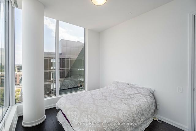 812 - 4208 Dundas St W, Condo with 2 bedrooms, 2 bathrooms and 1 parking in Toronto ON | Image 11