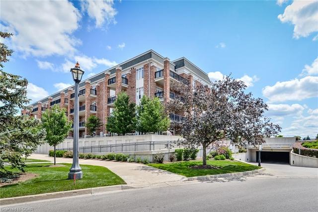 407 - 65 Bayberry Dr, House attached with 2 bedrooms, 2 bathrooms and 1 parking in Guelph ON | Image 23