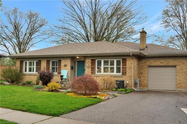 42 Kingsway Cres, House detached with 3 bedrooms, 2 bathrooms and 3 parking in Brantford ON | Image 12
