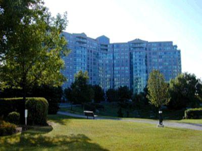 lph07 - 7825 Bayview Ave, Condo with 3 bedrooms, 4 bathrooms and 2 parking in Markham ON | Image 1