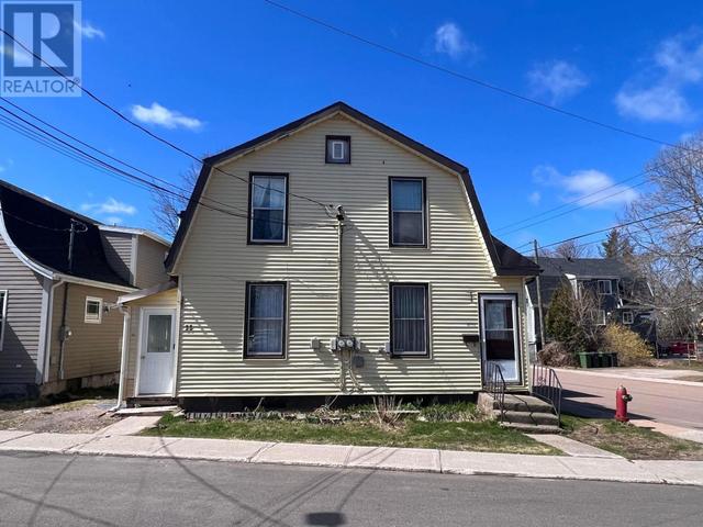11 Spring St, House other with 0 bedrooms, 0 bathrooms and null parking in Charlottetown PE | Image 4