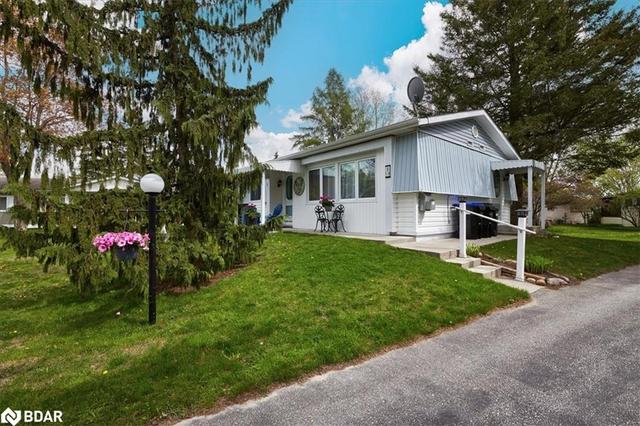 5 Fir Crt, House detached with 2 bedrooms, 1 bathrooms and 2 parking in Innisfil ON | Image 8