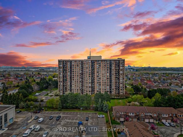 1008 - 20 Cherrytree Dr, Condo with 2 bedrooms, 2 bathrooms and 1 parking in Brampton ON | Image 32