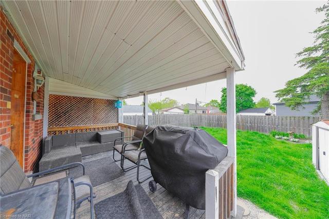 9 Beard Pl, House semidetached with 4 bedrooms, 2 bathrooms and 1 parking in St. Catharines ON | Image 10
