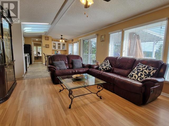 1995 - 168 Mile Rd, House other with 3 bedrooms, 3 bathrooms and null parking in Cariboo D BC | Image 18