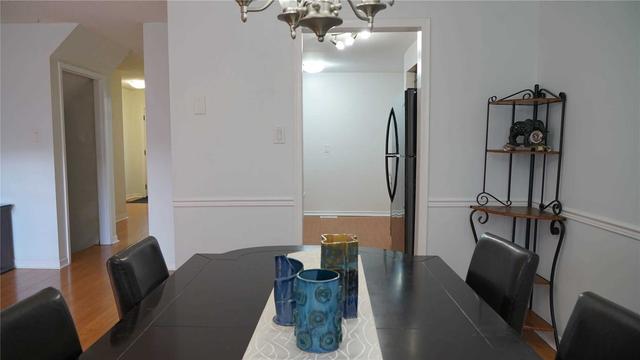 34 - 141 Galloway Rd, Townhouse with 4 bedrooms, 2 bathrooms and 2 parking in Toronto ON | Image 5