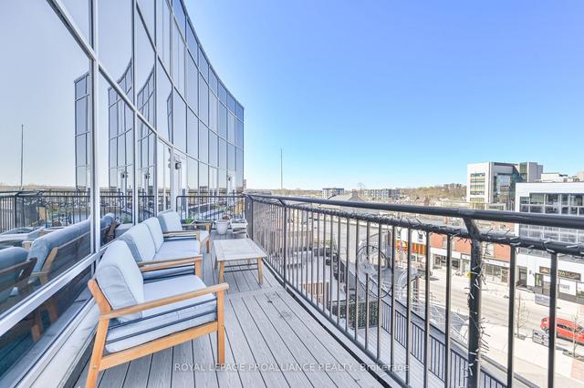 414 - 199 Front St, Condo with 2 bedrooms, 1 bathrooms and 1 parking in Belleville ON | Image 2