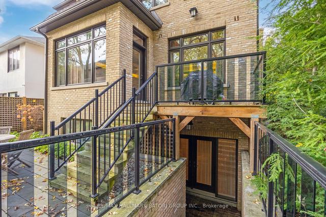 387 Glengrove Ave W, House detached with 4 bedrooms, 5 bathrooms and 4 parking in Toronto ON | Image 31