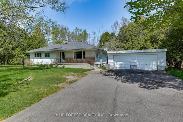 420 Bruce St, House detached with 3 bedrooms, 2 bathrooms and 10 parking in South Bruce Peninsula ON | Image 1