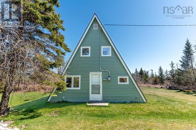 113 Southwest Cove Rd, House detached with 3 bedrooms, 1 bathrooms and null parking in Halifax NS | Image 2