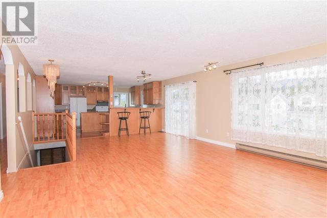 75 Sparks Ave, House detached with 4 bedrooms, 3 bathrooms and null parking in Kitimat BC | Image 4