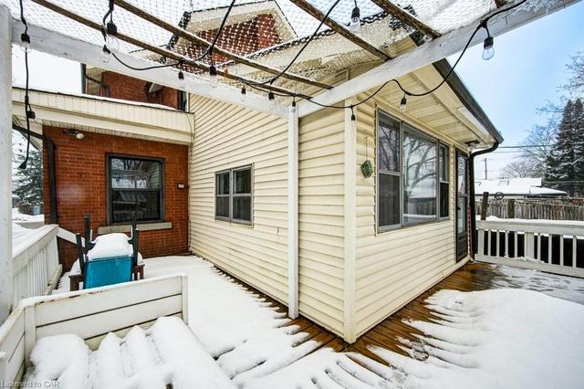 519 Woolwich St, House detached with 5 bedrooms, 2 bathrooms and 4 parking in Guelph ON | Image 11