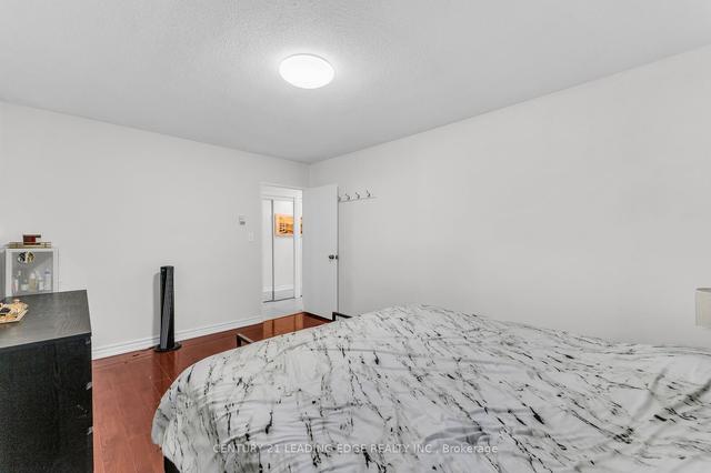 3009 - 1 Massey Sq, Condo with 2 bedrooms, 1 bathrooms and 1 parking in Toronto ON | Image 18