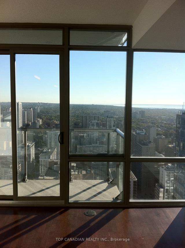 4406 - 832 Bay St, Condo with 1 bedrooms, 1 bathrooms and 0 parking in Toronto ON | Image 10