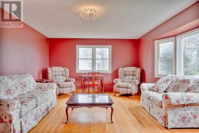 276 North River Rd, House detached with 5 bedrooms, 2 bathrooms and null parking in Charlottetown PE | Image 2