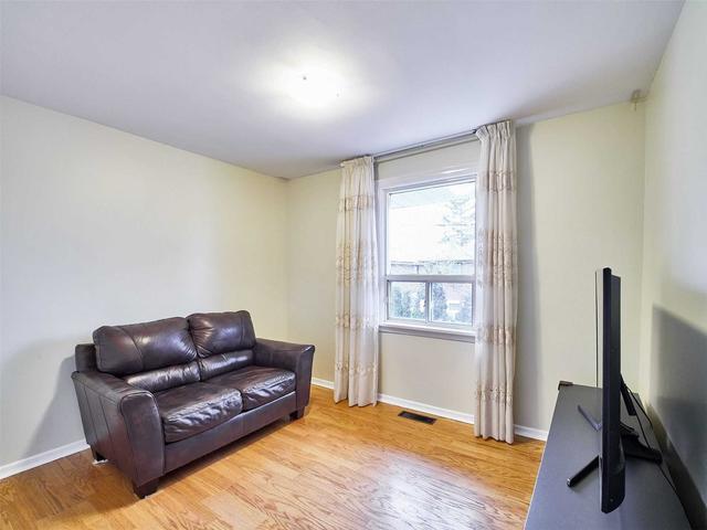 6 Mozart Ave, House detached with 3 bedrooms, 2 bathrooms and 4 parking in Toronto ON | Image 6