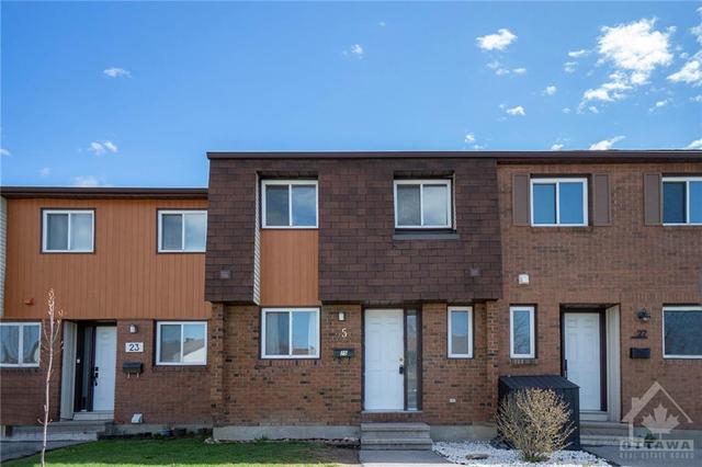 25 Pixley Private, Townhouse with 3 bedrooms, 2 bathrooms and 1 parking in Ottawa ON | Image 1