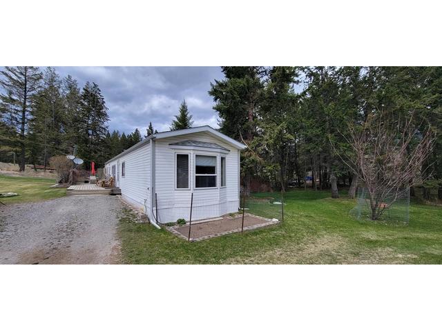 6708 Columbia Lake Road, House detached with 2 bedrooms, 2 bathrooms and 4 parking in East Kootenay F BC | Image 4