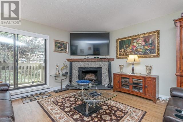 303 - 363 Morison Ave, Condo with 3 bedrooms, 1 bathrooms and 2 parking in Parksville BC | Image 12