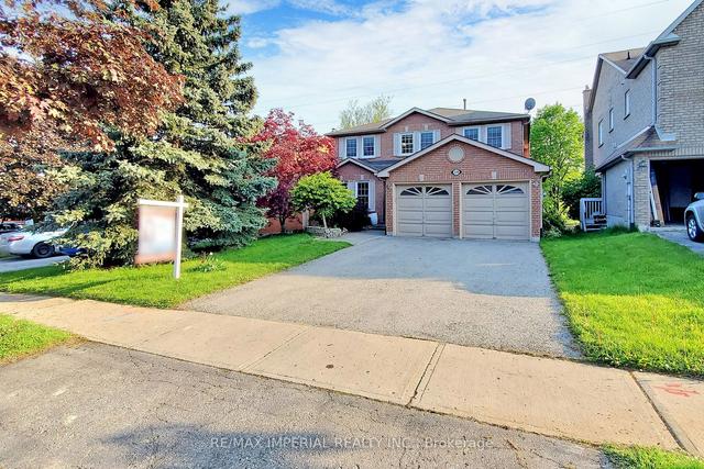 158 Chambers Cres, House detached with 4 bedrooms, 4 bathrooms and 6 parking in Newmarket ON | Image 1