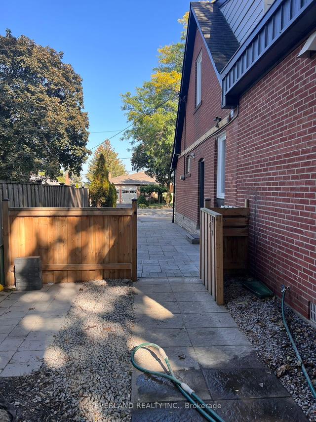 28 Gibson Ave, House detached with 3 bedrooms, 3 bathrooms and 6 parking in Toronto ON | Image 20