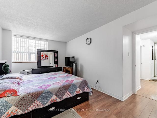 111 - 20 Sunrise Ave, Condo with 3 bedrooms, 2 bathrooms and 1 parking in Toronto ON | Image 13