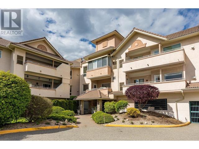 315 - 2288 Benvoulin Rd, Condo with 2 bedrooms, 2 bathrooms and 1 parking in Kelowna BC | Image 2