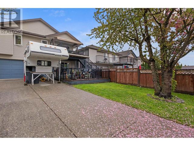 11597 240 St, House detached with 5 bedrooms, 3 bathrooms and 6 parking in Maple Ridge BC | Image 27