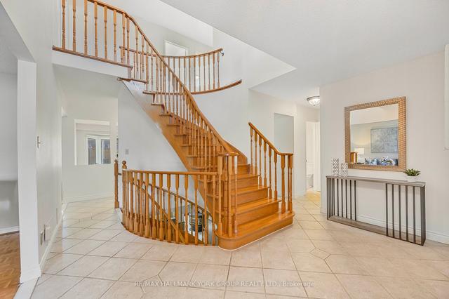 381 Brownridge Dr, House detached with 4 bedrooms, 4 bathrooms and 4 parking in Vaughan ON | Image 23