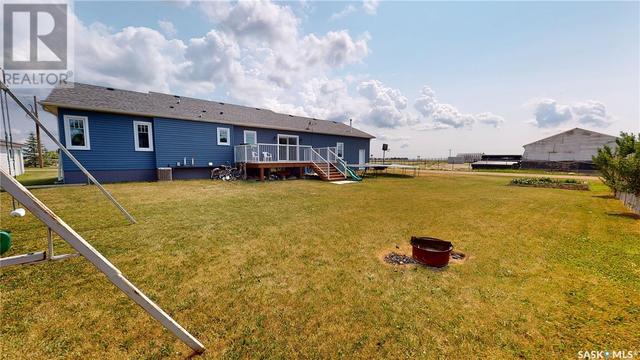 332 4th St, House detached with 3 bedrooms, 2 bathrooms and null parking in Alameda SK | Image 47