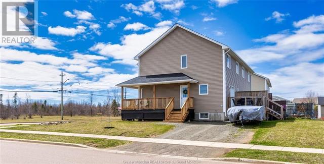 551 Twin Oaks Dr, House semidetached with 3 bedrooms, 1 bathrooms and null parking in Moncton NB | Image 3