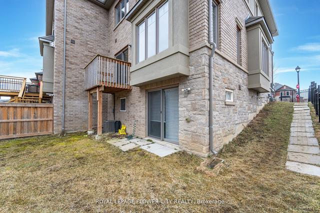 49 Oliana Wy, House attached with 3 bedrooms, 4 bathrooms and 2 parking in Brampton ON | Image 30
