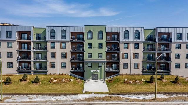6 Spice Way, Condo with 1 bedrooms, 1 bathrooms and 1 parking in Barrie ON | Image 1