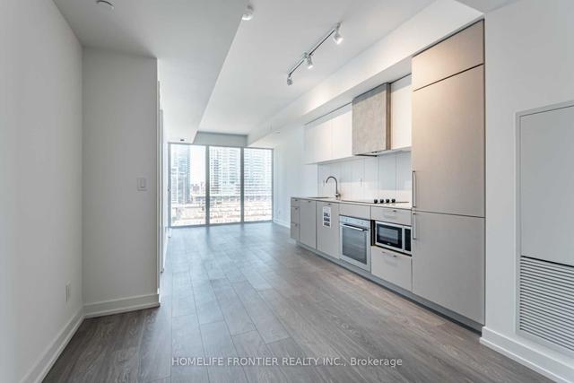 815 - 19 Western Battery Rd, Condo with 2 bedrooms, 2 bathrooms and 0 parking in Toronto ON | Image 13