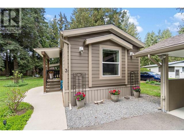 5161 - 63 Avenue Unit# 3, House other with 3 bedrooms, 2 bathrooms and 3 parking in Salmon Arm BC | Image 3