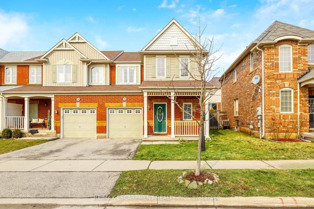 707 Ambroise Cres, House attached with 3 bedrooms, 3 bathrooms and 2 parking in Milton ON | Image 1