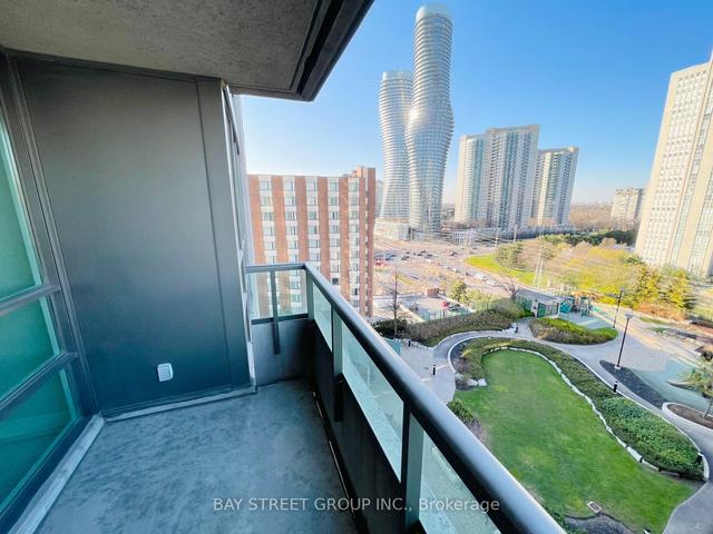 1210 - 208 Enfield Pl, Condo with 2 bedrooms, 2 bathrooms and 1 parking in Mississauga ON | Image 13