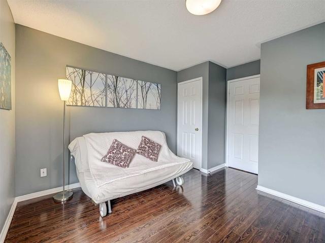 th 74 - 55 Turntable Cres, Townhouse with 3 bedrooms, 2 bathrooms and 1 parking in Toronto ON | Image 7