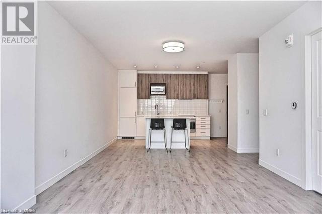 907 - 181 S King St S, Condo with 1 bedrooms, 1 bathrooms and 1 parking in Waterloo ON | Image 10