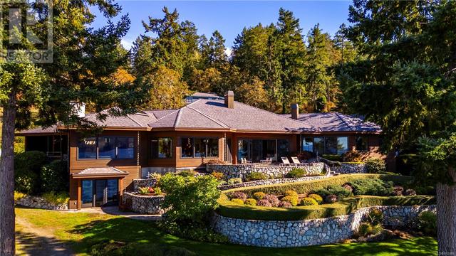 8440 Lawrence Rd, House detached with 4 bedrooms, 9 bathrooms and 7 parking in Central Saanich BC | Image 60