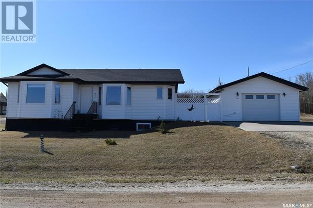 302 Richard Street, House detached with 3 bedrooms, 3 bathrooms and null parking in Manitou Beach SK | Image 4