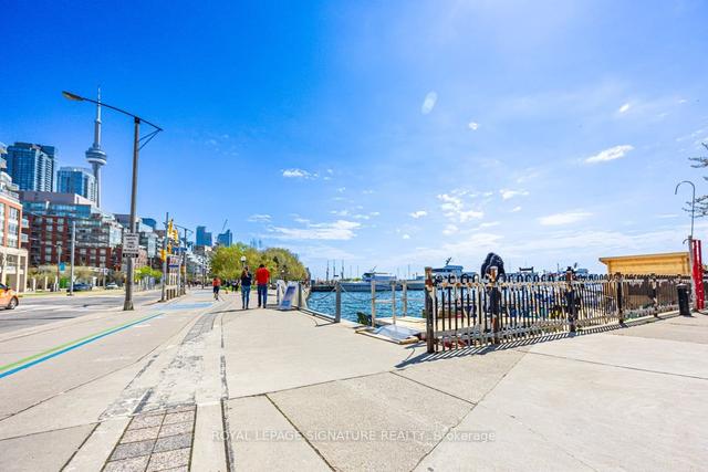 325 - 600 Queens Quay W, Condo with 1 bedrooms, 1 bathrooms and 1 parking in Toronto ON | Image 15