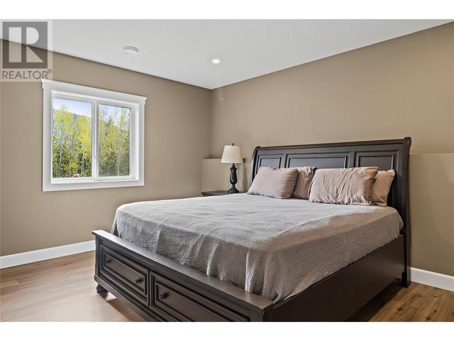 6600 Park Hill Rd Ne, House detached with 5 bedrooms, 3 bathrooms and 7 parking in Salmon Arm BC | Image 46