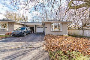 17 Shirley St, House semidetached with 4 bedrooms, 3 bathrooms and 3 parking in Orangeville ON | Image 1