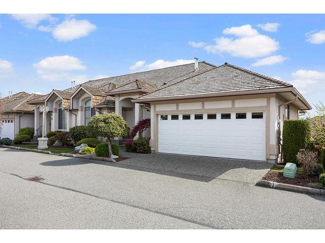 31 - 30703 Blueridge Dr, House attached with 3 bedrooms, 3 bathrooms and 2 parking in Abbotsford BC | Image 2