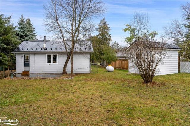99 Betty Blvd, House detached with 1 bedrooms, 1 bathrooms and 8 parking in Wasaga Beach ON | Image 15