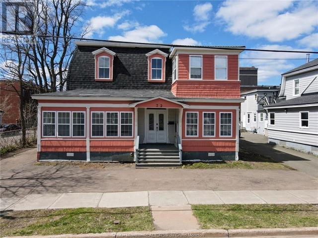 72 Botsford, House other with 8 bedrooms, 4 bathrooms and null parking in Moncton NB | Image 1